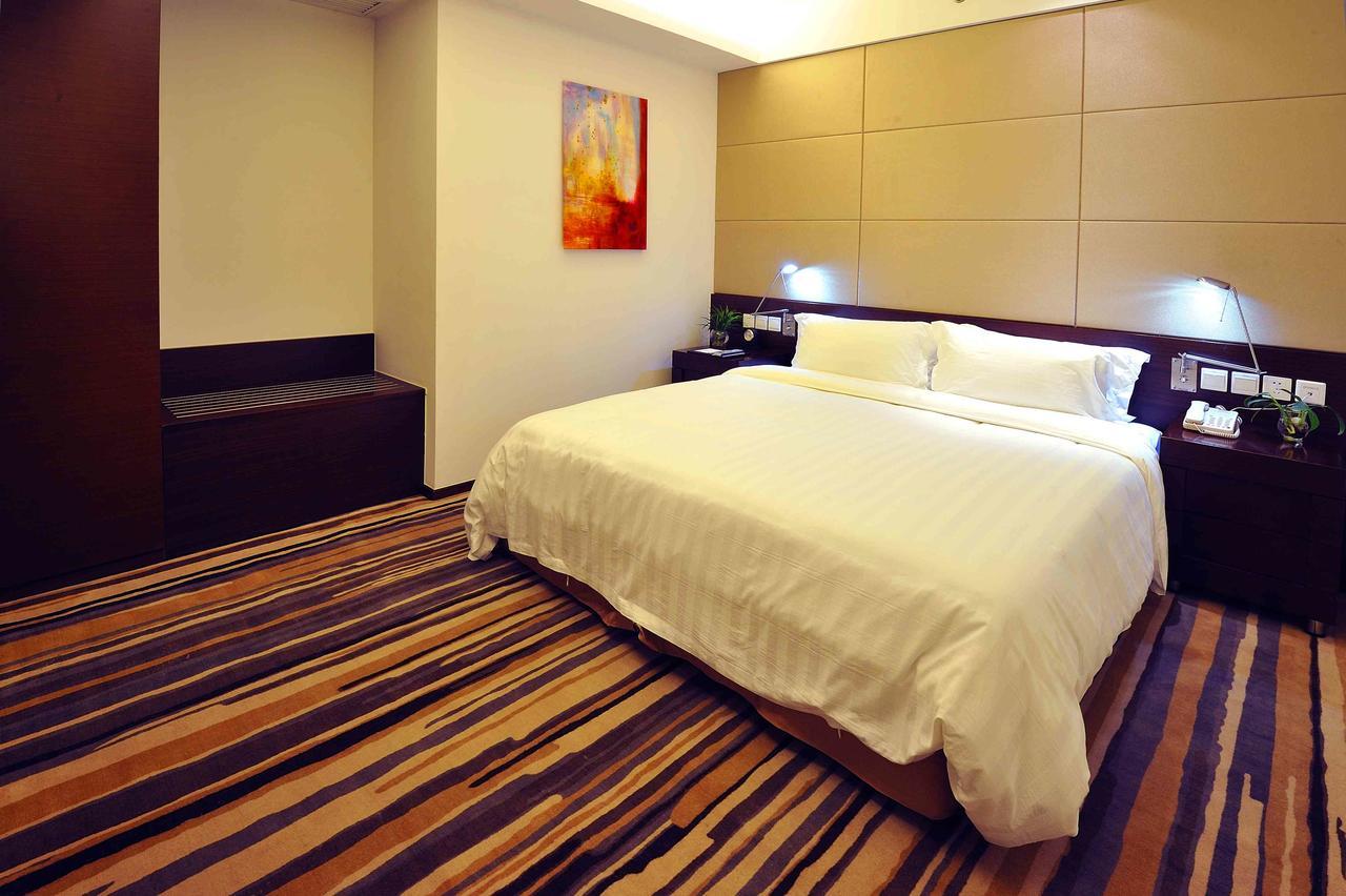 Wisdom Hotel Shanghai Exterior foto